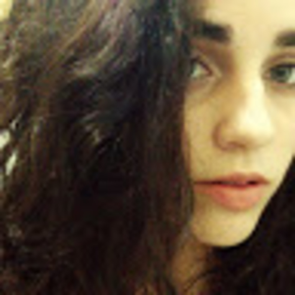 Meet your Posher, Adriana